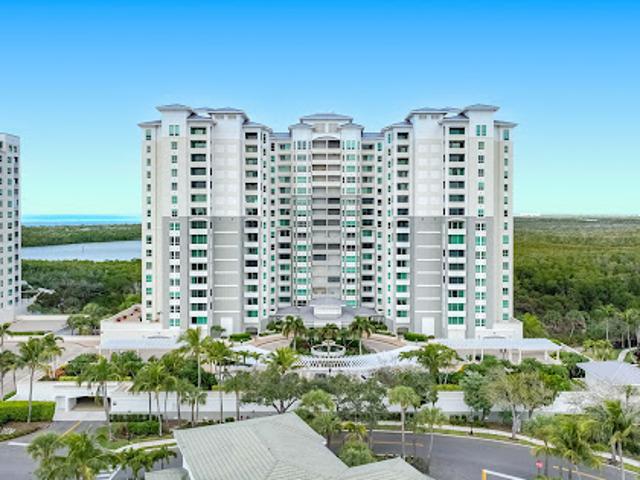 Apartment for sale in Naples, Florida
