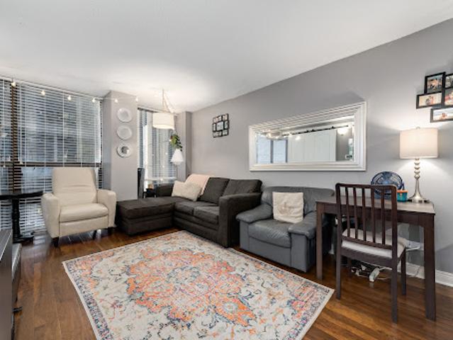 Apartment for sale in Chicago Park, Illinois