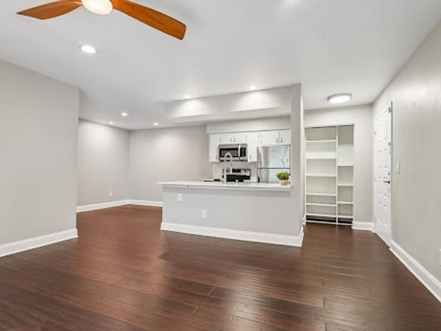 Apartment for sale in Kendall Park, New Jersey