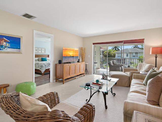 Apartment for sale in Naples, Florida