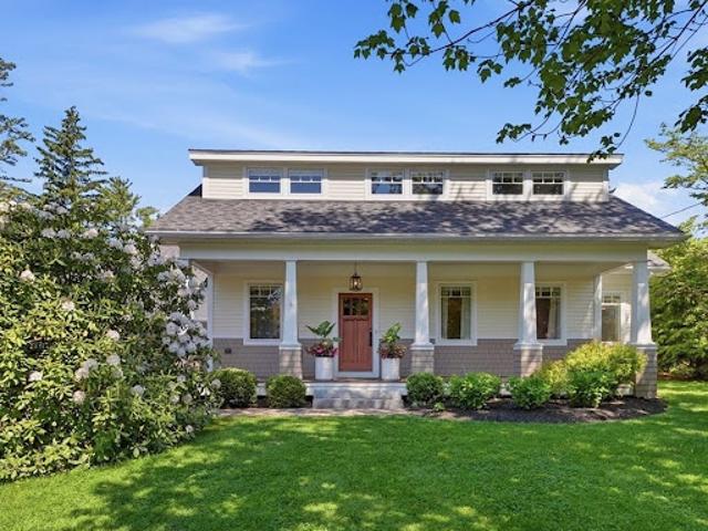 Apartment for sale in Byfield, Massachusetts