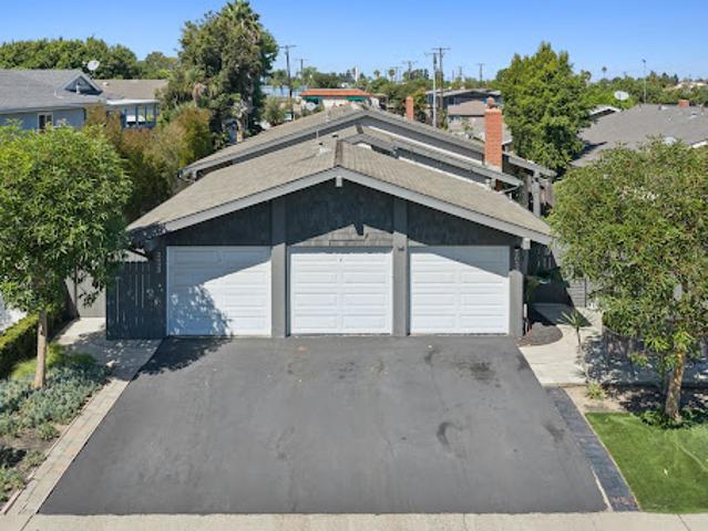 Apartment for sale in Costa Mesa, Orange County