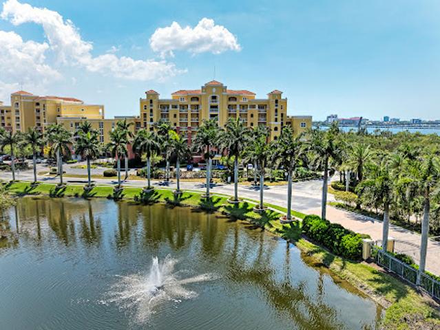 Apartment for sale in Palmetto, Florida