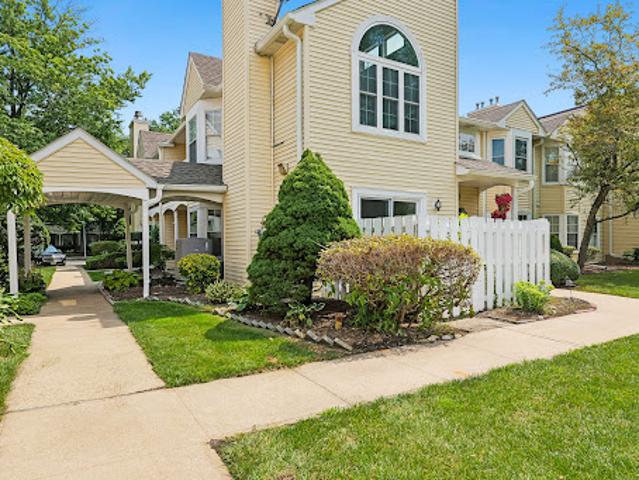 Apartment for sale in Hightstown, New Jersey