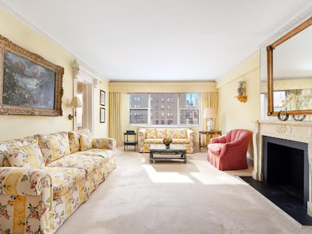 Apartment for sale in Arverne, New York