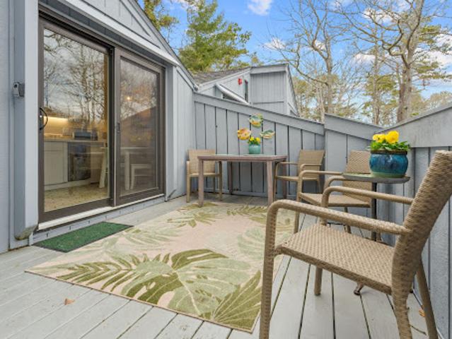 Apartment for sale in Mashpee, Massachusetts