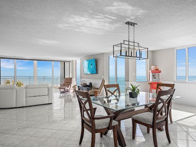 Apartment for sale in Melbourne Beach, Florida