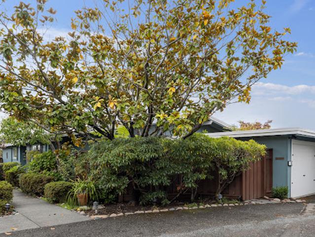 Apartment for sale in San Rafael, California