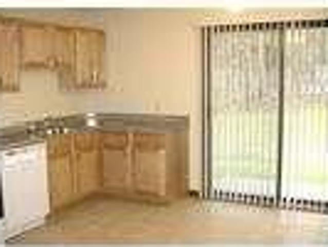 House for rent in Charlton