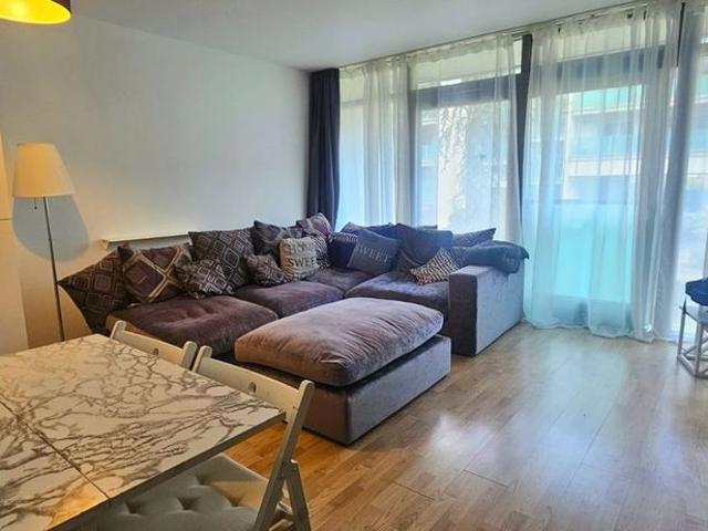 Apartment to rent in Bluebell, North Tipperary