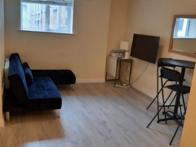 Apartment to rent in Bluebell, North Tipperary