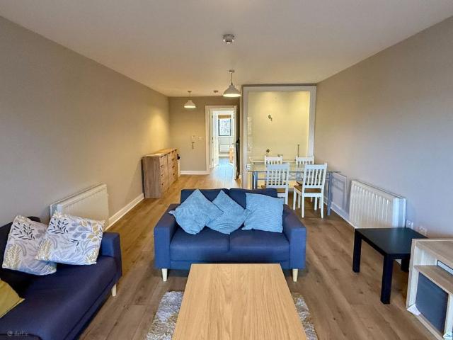 Apartment to rent in Bluebell, North Tipperary