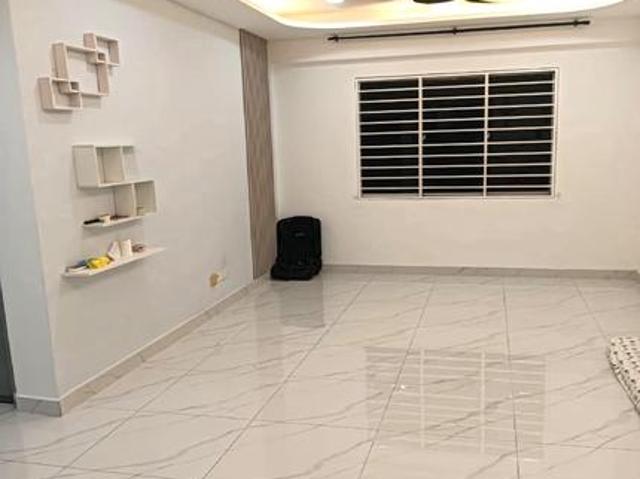 Apartment for sale in Kajang, Langat
