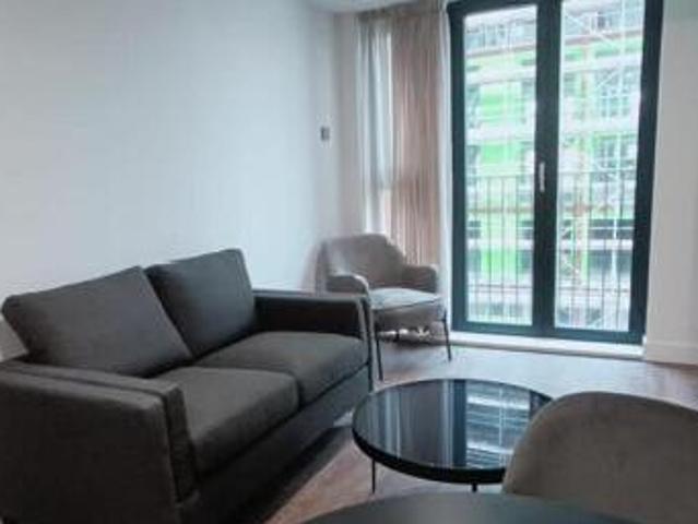 House for rent in Calderstones