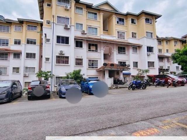 Condominium for sale in Petaling, Alam Impian