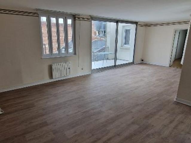 Appartement location à Saint-Quentin, Saint-quentin