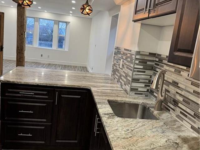 Apartment for rent in Ancaster, Ontario