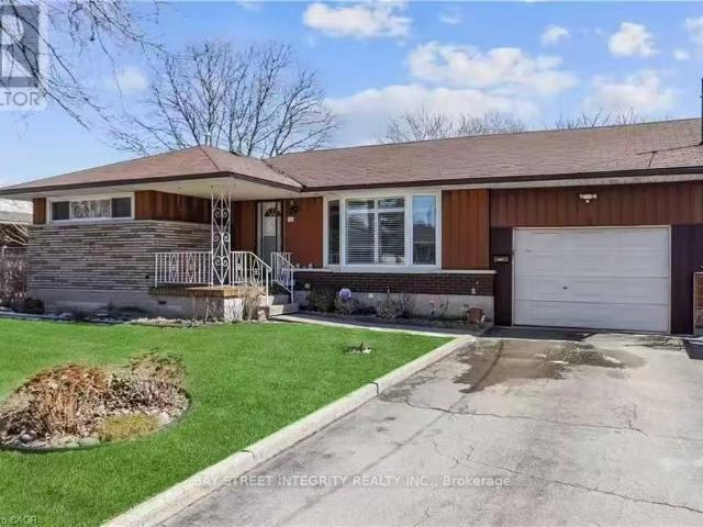 House for rent in Ancaster, Ontario