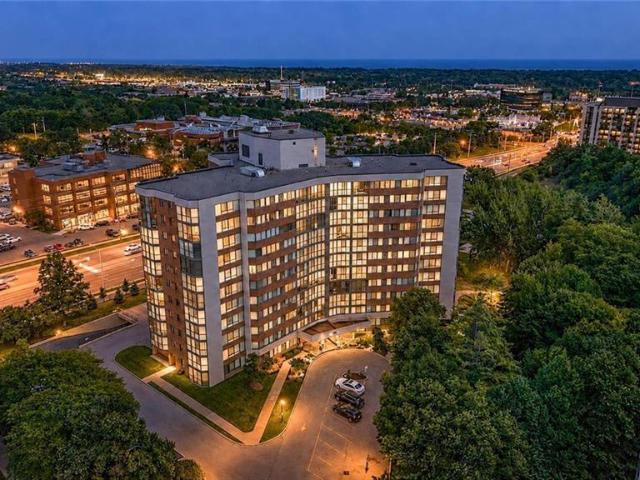 Apartment for rent in Oakville, Golden Horseshoe