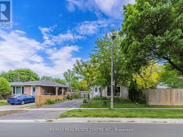 House for rent in Oakville, Ontario