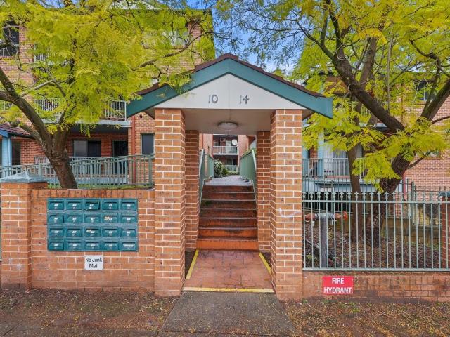 Apartment for rent in Merrylands West, Sydney