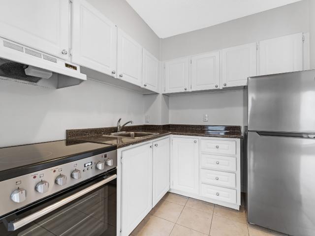 Apartment for rent in Byward Market, Mulhurst Bay