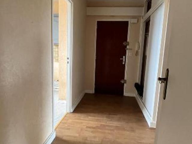 Appartement location à Le Val, Hérouville-Saint-Clair