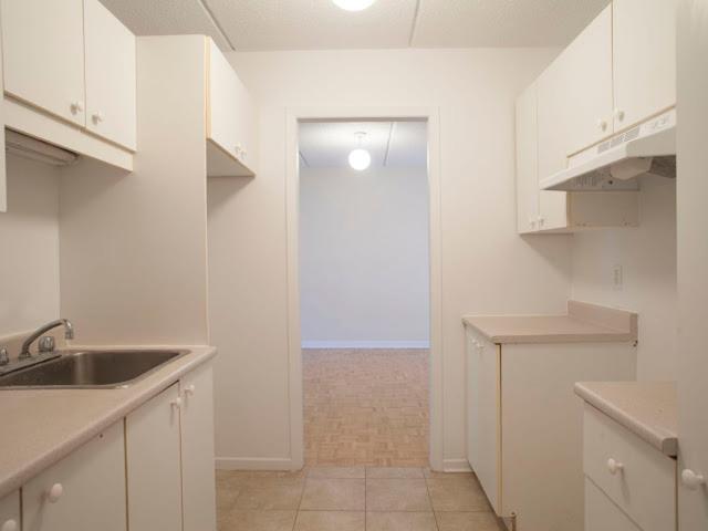 Apartment for rent in Saint-lambert, Quebec