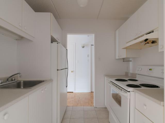Apartment for rent in Saint-lambert, Quebec