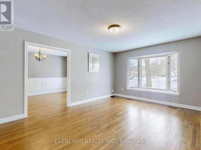 Apartment for rent in Holland Landing, Golden Horseshoe