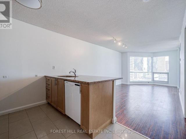 Apartment for rent in Toronto—St. Paul's, Toronto