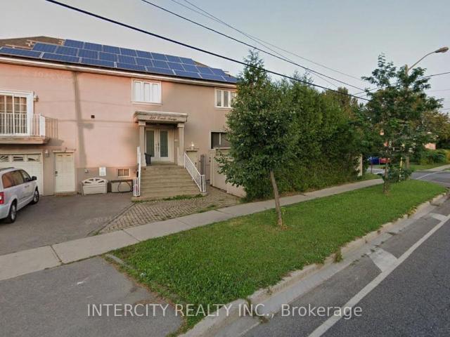 Apartment for rent in Woburn, Ontario