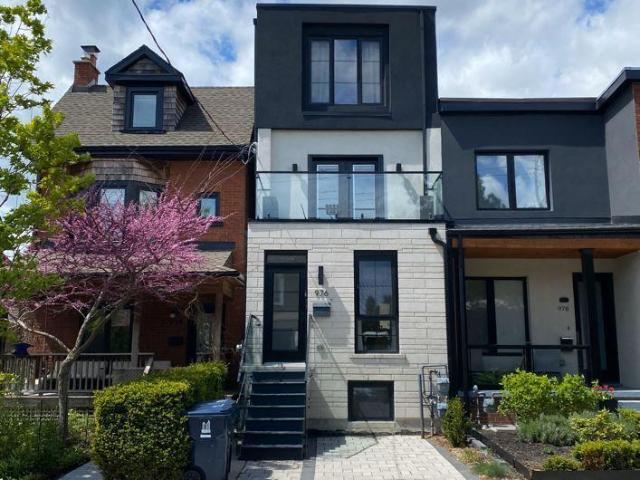 Apartment for rent in Woburn, Ontario