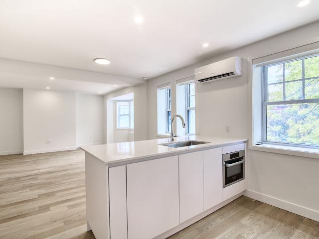 Apartment for rent in Westmount, Quebec