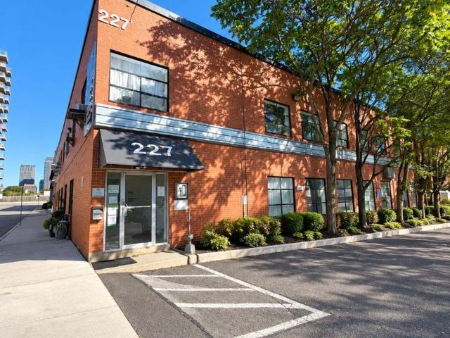 Apartment for rent in Davenport, Toronto