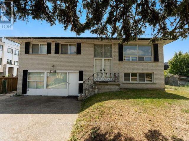 House for rent in Richmond Hill, Golden Horseshoe