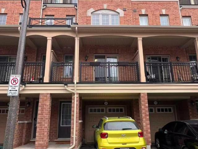 Apartment for rent in Windfields Farm, Oshawa