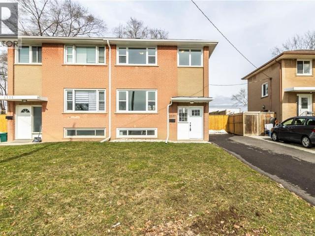 House for rent in Burlington, Ontario