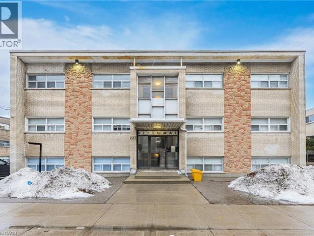 Apartment for rent in Ancaster, Ontario