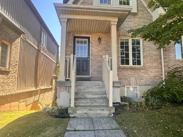 Apartment for rent in Pickering, Golden Horseshoe