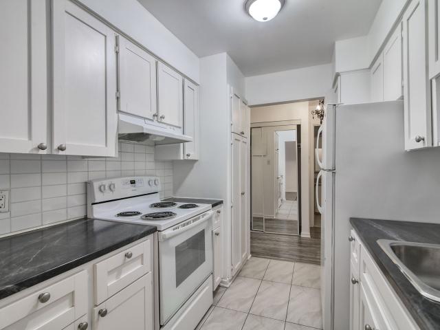 Apartment for rent in Saint-Lambert, Montérégie