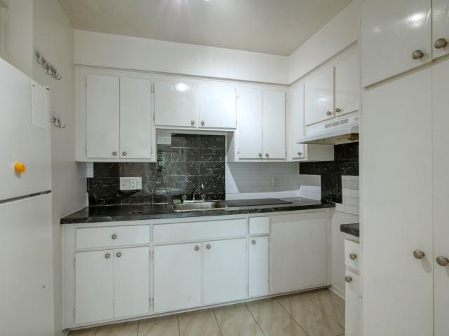Apartment for rent in Saint-lambert, Quebec