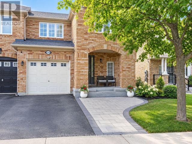 Apartment for rent in Oakville, Golden Horseshoe