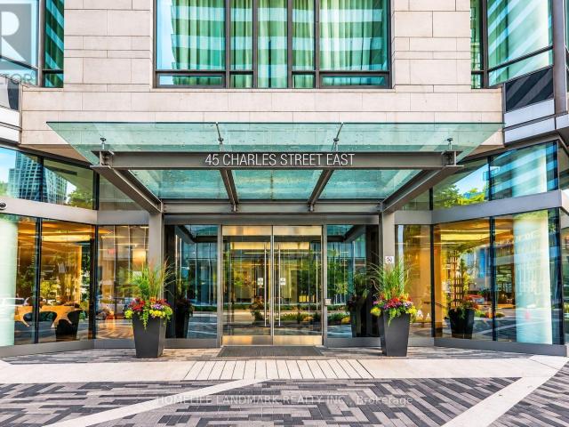 Apartment for rent in Toronto Centre, Toronto