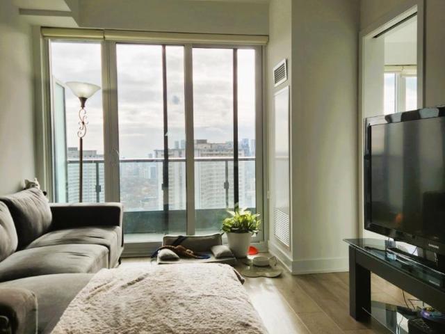 Apartment for rent in Etobicoke—Lakeshore, Toronto