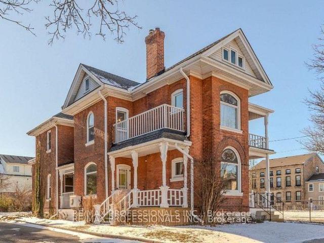 Apartment for rent in Ancaster, Ontario