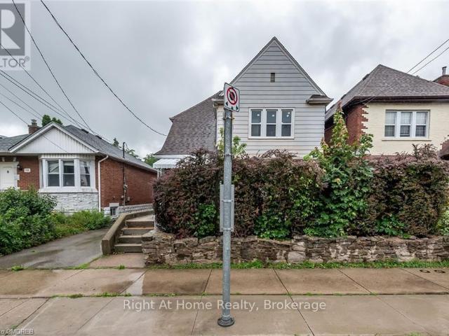 Apartment for rent in Ancaster, Ontario