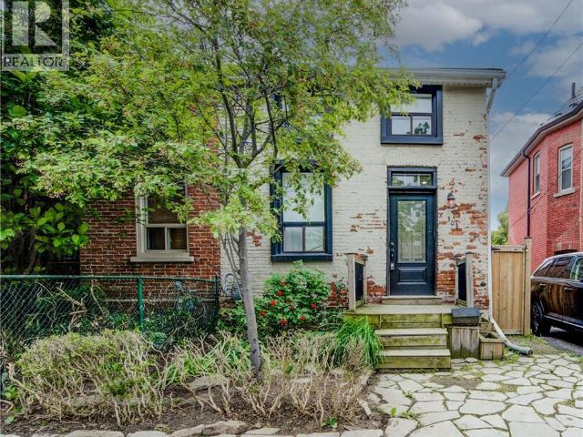 Apartment for rent in Ancaster, Ontario