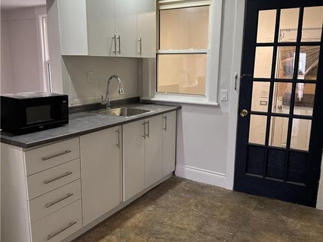 Apartment for rent in Ancaster, Ontario