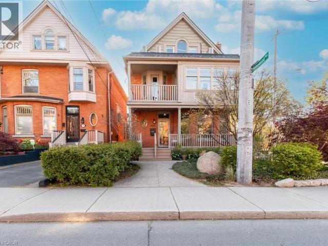 Apartment for rent in Ancaster, Ontario